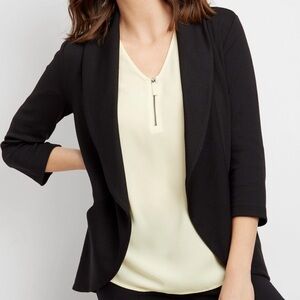 EXPRESS Women’s Black Open Blazer